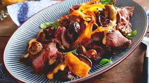 Tataki vom Rinderfilet mit Chefsoße Rezept - Foto: LECKER @ Bauer Media Group Tataki vom Rinderfilet mit Chefsoße Rezept - Foto: LECKER @ Bauer Media Group