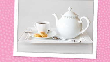 Qualität und Stil - wir haben die schönsten Teekannen aus Porzellan - Foto: iStock