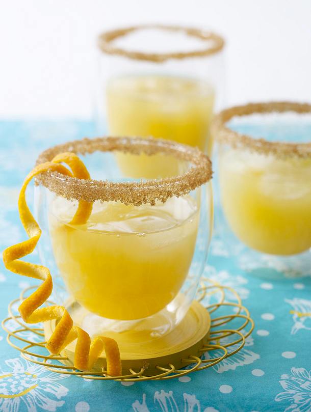 Tequila-Sunrise-Cocktail mit Orangen und Prosecco Rezept | LECKER