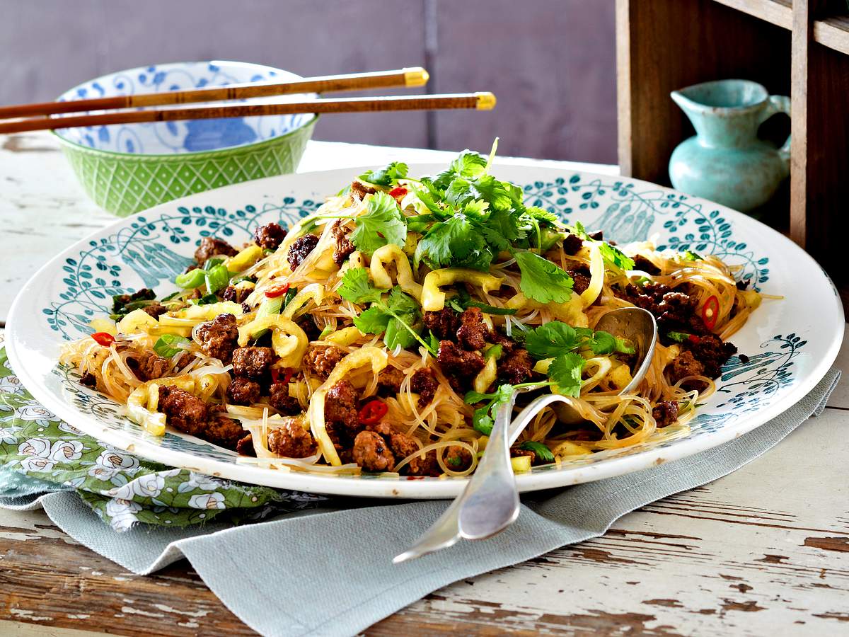 Teriyaki-Tatar mit Glasnudelsalat Rezept