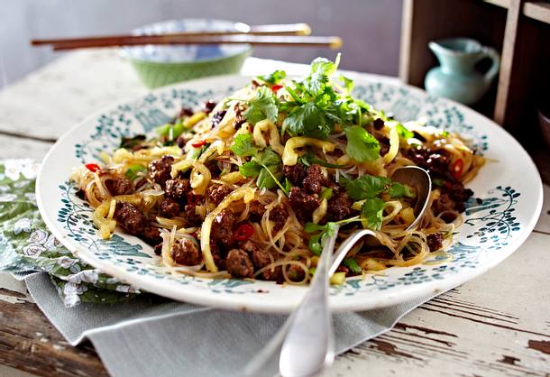 Teriyaki-Tatar mit Glasnudelsalat Rezept Teriyaki-Tatar mit Glasnudelsalat Rezept