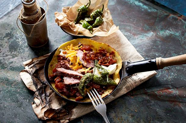 Tex-Mex-Burritos mit Steakstreifen und Pimientos Rezept Tex-Mex-Burritos mit Steakstreifen und Pimientos Rezept