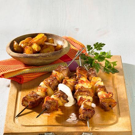 Tex-Mex-Spieße zu Country-Kartoffeln Rezept Tex-Mex-Spieße zu Country-Kartoffeln Rezept