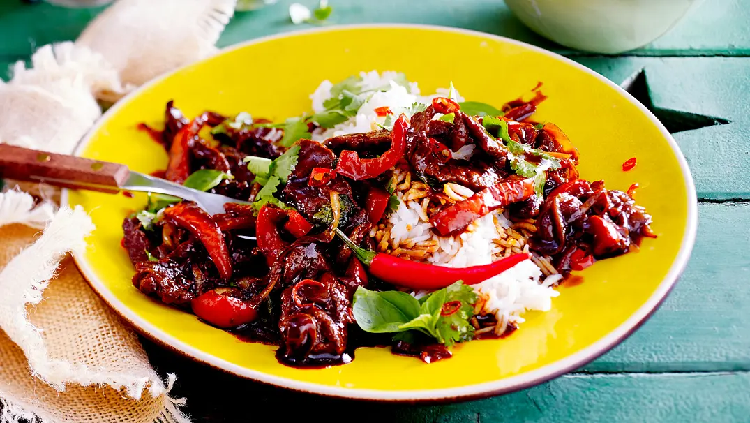 Thai Beef mit Basmatireis Rezept - Foto: LECKER @ Bauer Media Group Thai Beef mit Basmatireis Rezept - Foto: LECKER @ Bauer Media Group