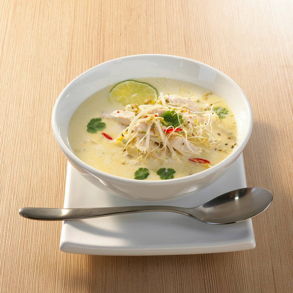 Thai-Hühnersuppe Rezept