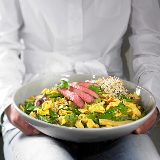 Thai-Salat mit Rinderstreifen Rezept