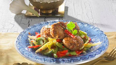 Thailändische Frikadellen Rezept - Foto: House of Food / Bauer Food Experts KG