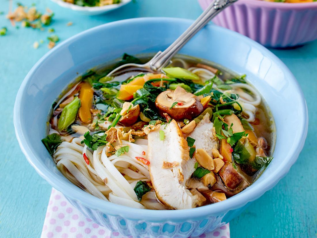 Thainudelsuppe mit Hähnchen Rezept Thainudelsuppe mit Hähnchen Rezept
