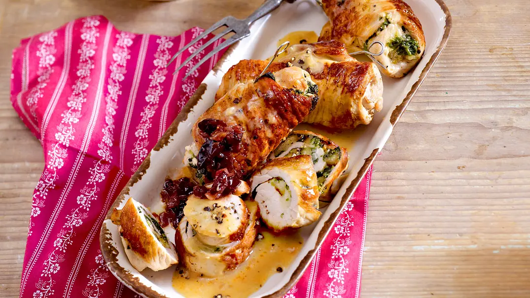 Thanksgiving-Rouladen mit Süßkartoffeln Rezept - Foto: LECKER @ Bauer Media Group Thanksgiving-Rouladen mit Süßkartoffeln Rezept - Foto: LECKER @ Bauer Media Group