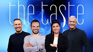 Die vier Köche von the taste stehen nebeneinander vor einem blauen hintergrund - Foto: Joyn/Benedikt Müller/Philipp Rathmer (Archivbild)