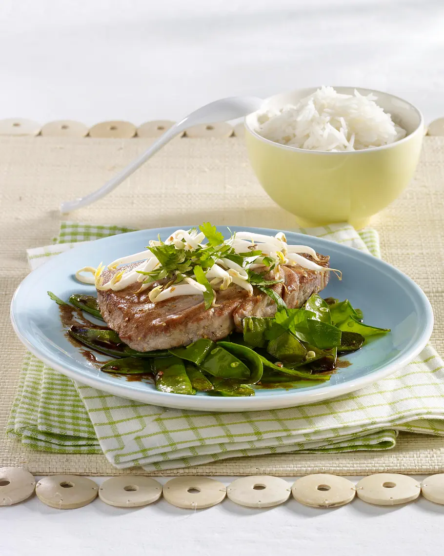 Thunfischsteak auf Zuckerschoten Rezept Thunfischsteak auf Zuckerschoten Rezept