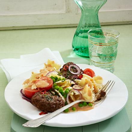 Thymian-Chili-Frikadellen zu Nudelsalat Rezept