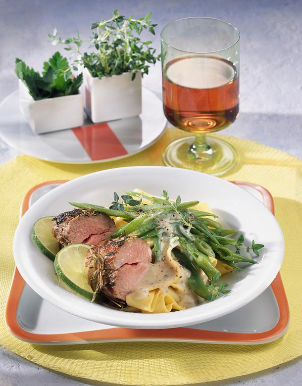 Thymian-Lamm mit Bohnen Rezept Thymian-Lamm mit Bohnen Rezept
