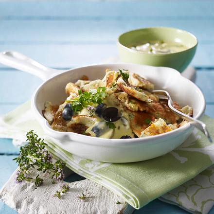 Thymian-Schmarrn mit Olivencreme Rezept Thymian-Schmarrn mit Olivencreme Rezept
