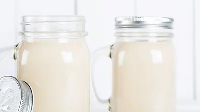 Zwei Gläser Tigernussmilch - Foto: 135pixels / fotolia