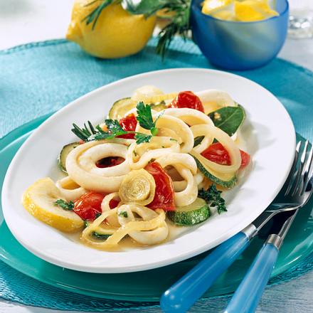 Tintenfischragout mit scharfer Tomatensoße Rezept Tintenfischragout mit scharfer Tomatensoße Rezept
