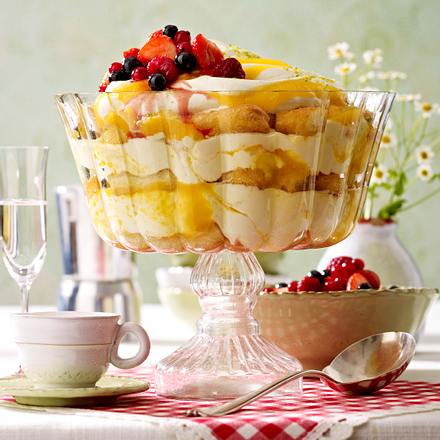Tiramisu al limone mit Beeren Rezept