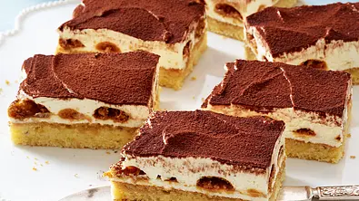 Tiramisu-Kuchen vom Blech Rezept - Foto: LECKER @ Bauer Media Group