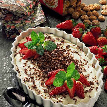 Tiramisu mit Erdbeeren Rezept Tiramisu mit Erdbeeren Rezept