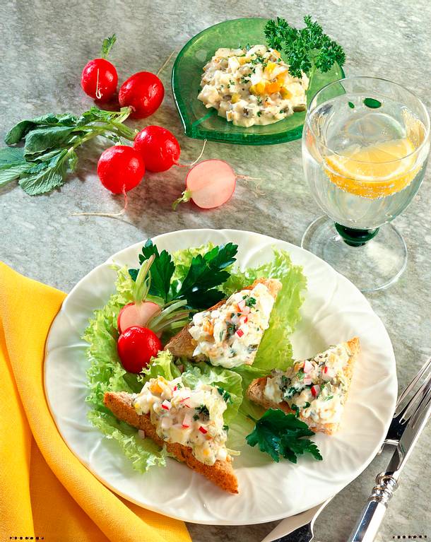 Toastecken mit Ei-Remoulade Rezept Toastecken mit Ei-Remoulade Rezept
