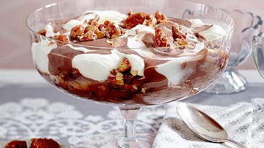 Toblerone-Pudding mit gebrannten Mandeln Rezept - Foto: House of Food / Bauer Food Experts KG