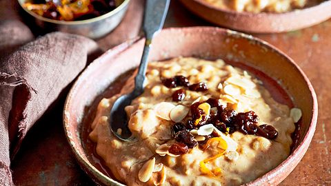 Toffee-Milchreis „Ich versüß mir den Tag“ Rezept - Foto: House of Food / Bauer Food Experts KG