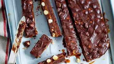 Toffee Shortbread Bars Rezept - Foto: LECKER @ Bauer Media Group Toffee Shortbread Bars Rezept - Foto: LECKER @ Bauer Media Group