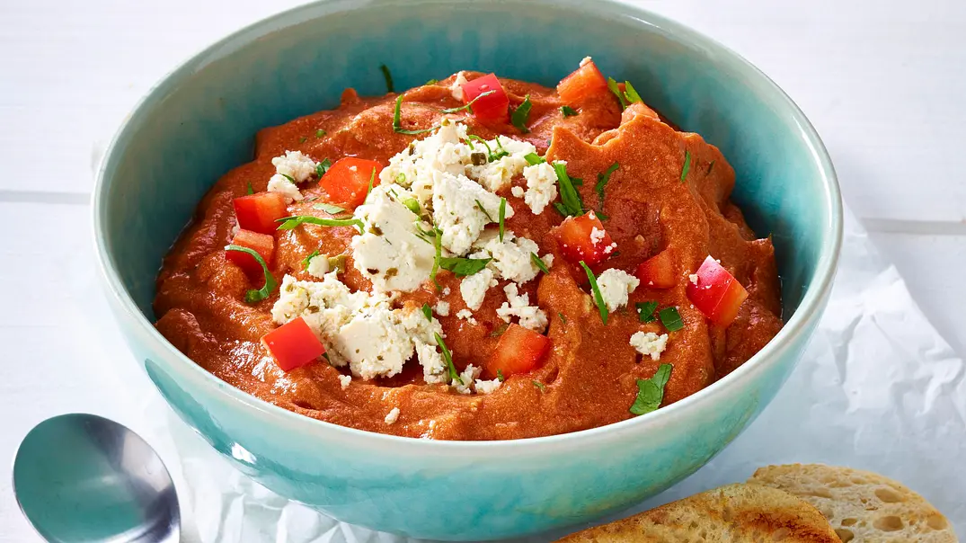 Tofu-Paprika-Dip Rezept - Foto: LECKER @ Bauer Media Group Tofu-Paprika-Dip Rezept - Foto: LECKER @ Bauer Media Group