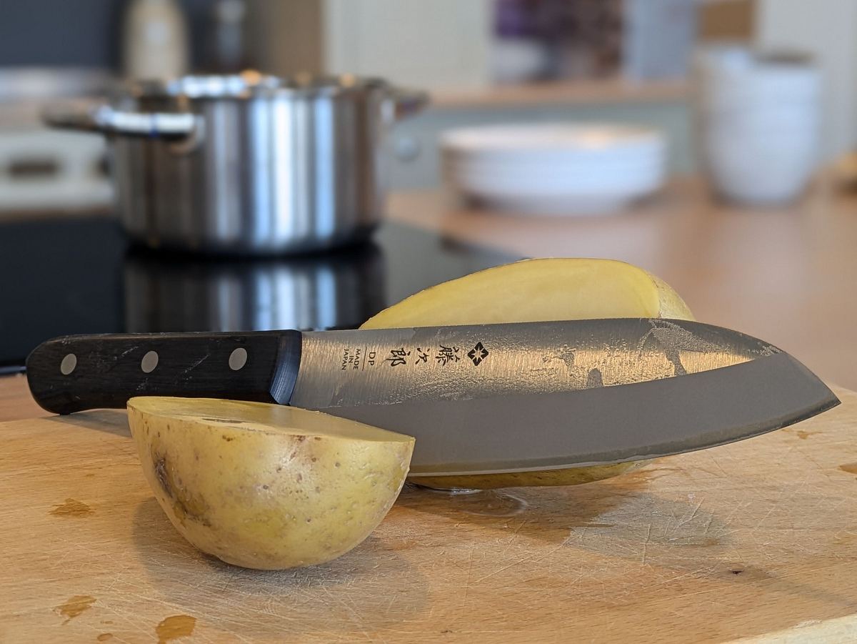 tojiro-santoku-kartoffeln