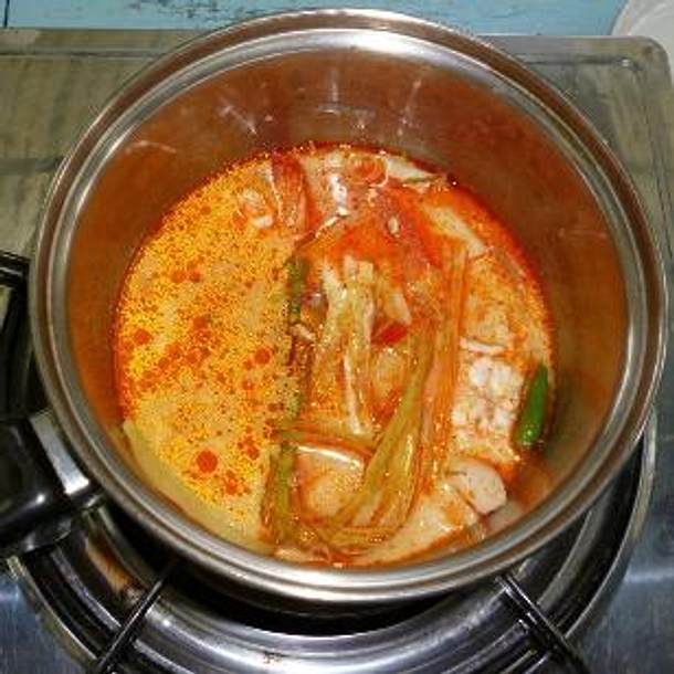 Tom Yam Ghung (cremige Thai-Garnelen-Suppe) Rezept Tom Yam Ghung (cremige Thai-Garnelen-Suppe) Rezept