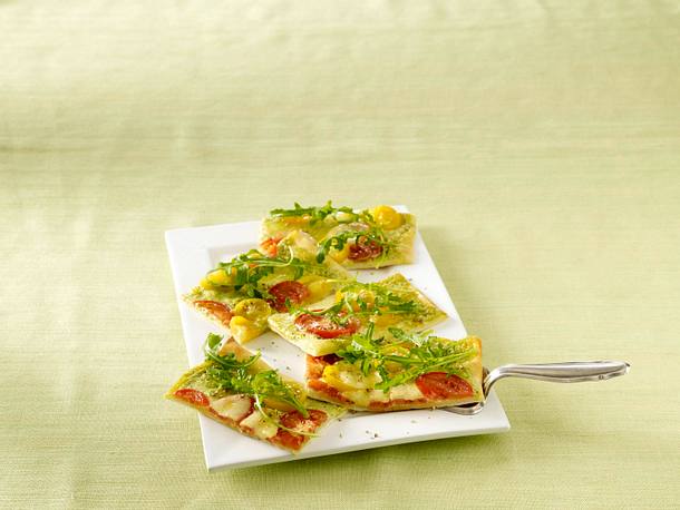 Tomate-Mozzarella-Flammkuchen Rezept Tomate-Mozzarella-Flammkuchen Rezept
