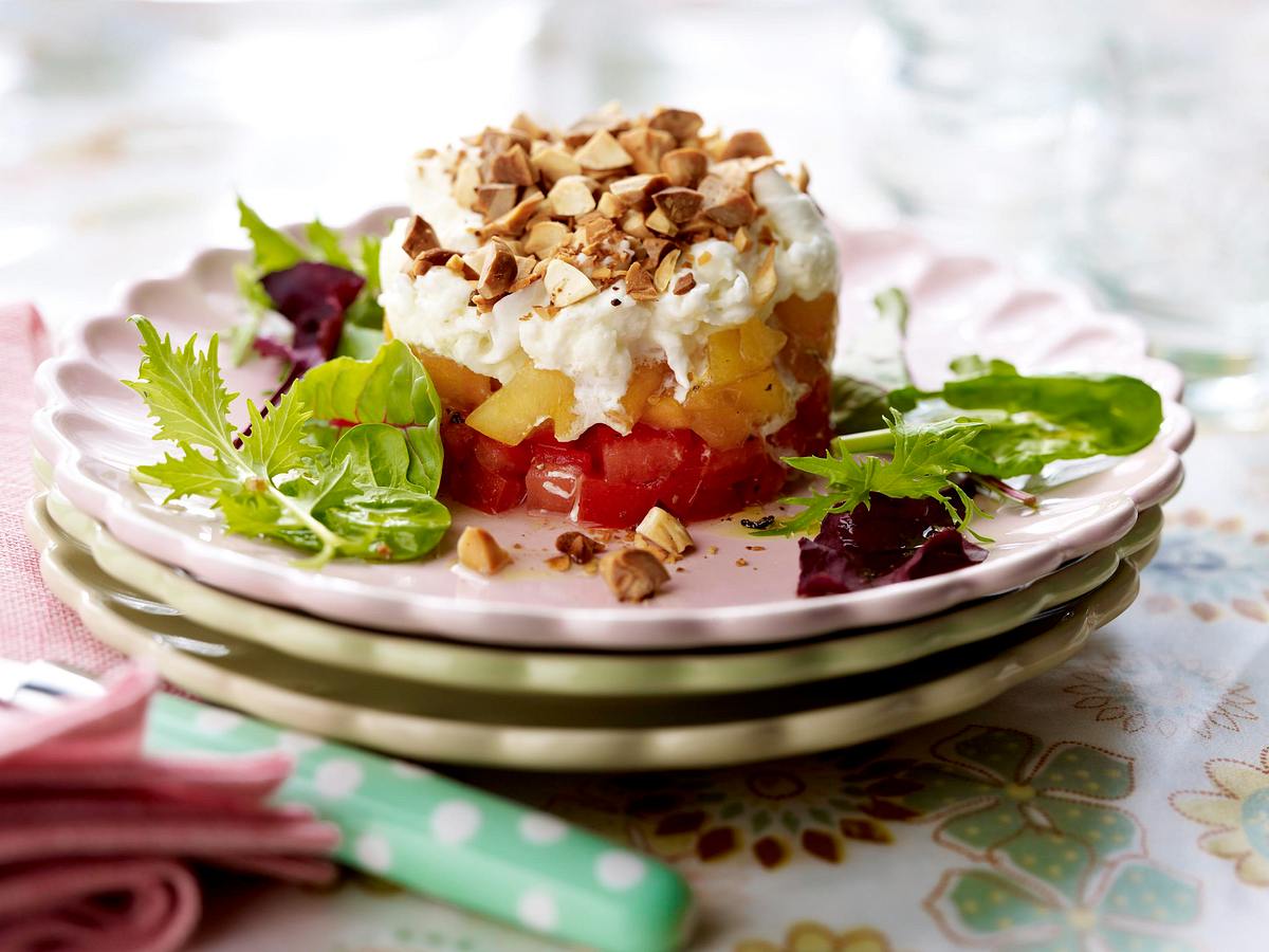 Tomaten-Aprikosen-Türmchen mit Mozzarella Rezept