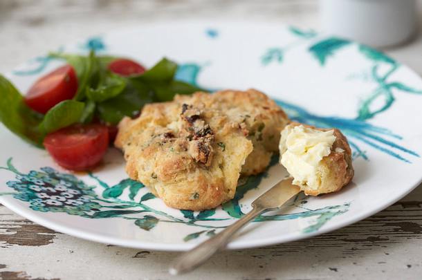 Tomaten-Basilikum-Scones Rezept Tomaten-Basilikum-Scones Rezept