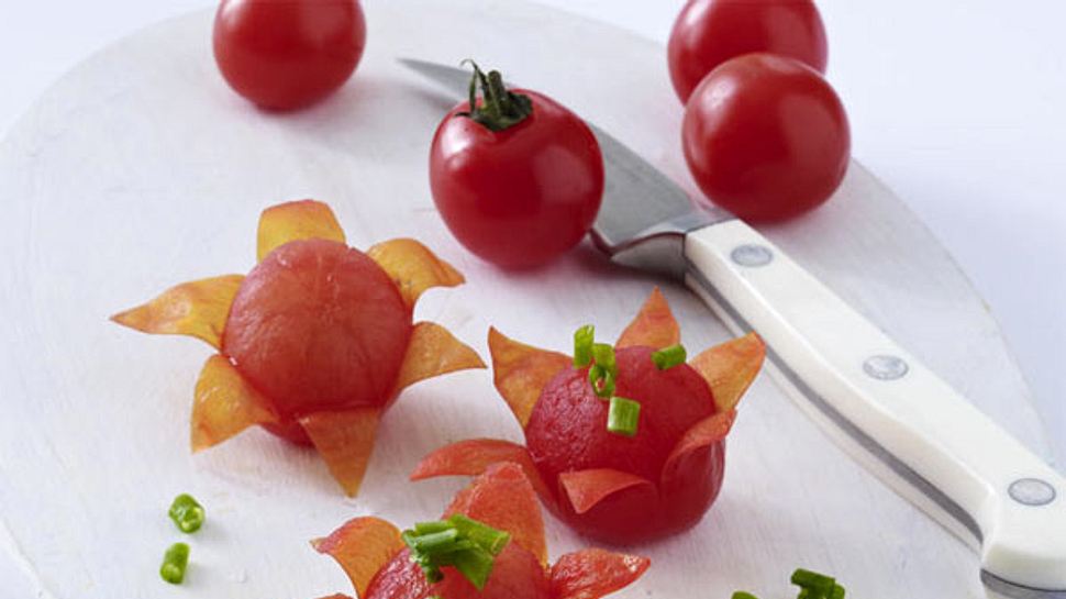 Gemüse schnitzen - Deko zum Vernaschen aus Tomaten, Möhren & Co.