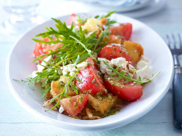 Tomaten-Brot-Salat Rezept | LECKER