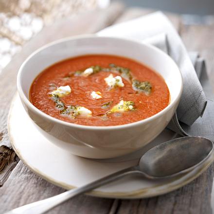 Tomaten-Curry-Creme mit Ziegenfrischkäse Rezept Tomaten-Curry-Creme mit Ziegenfrischkäse Rezept