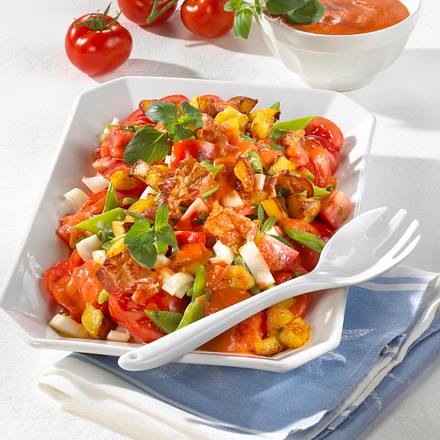 Tomaten-Kartoffelsalat mit Tomaten-Vinaigrette Rezept
