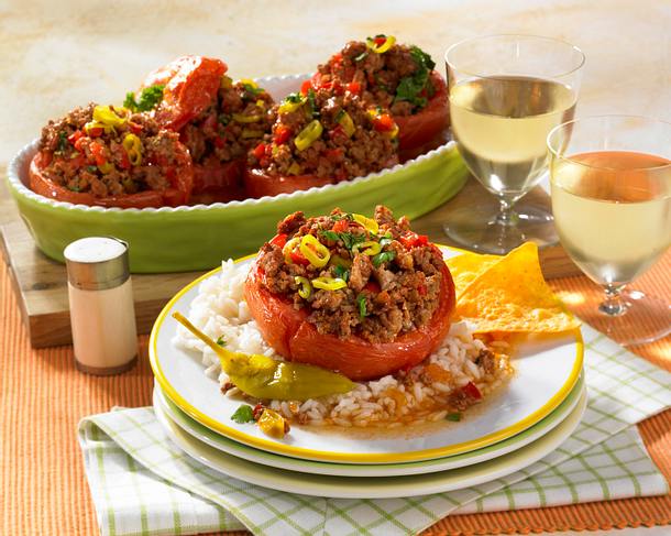 Tomaten mit Hack-Füllung und Reis Rezept
