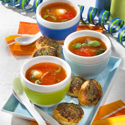 Tomaten-Mozzarella-Suppe Rezept Tomaten-Mozzarella-Suppe Rezept