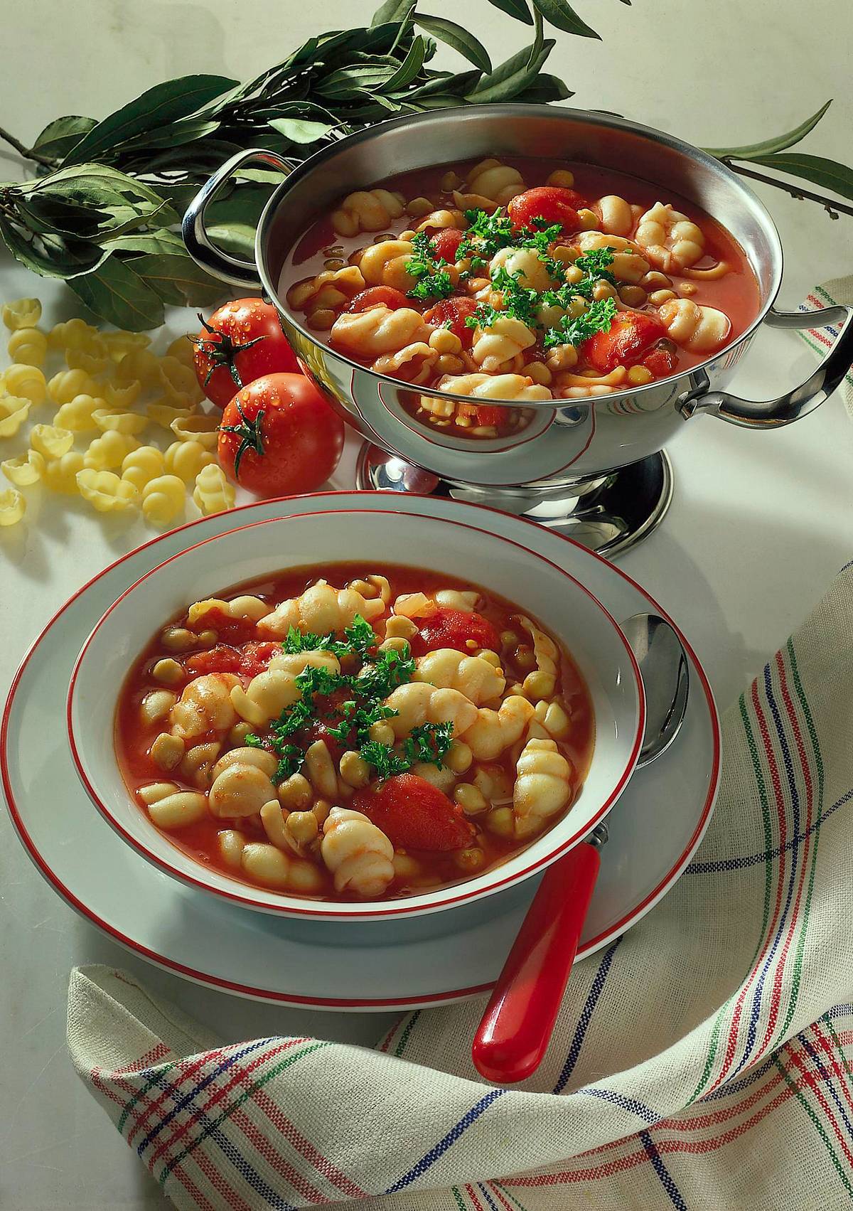 Tomaten-Nudelsuppe Rezept