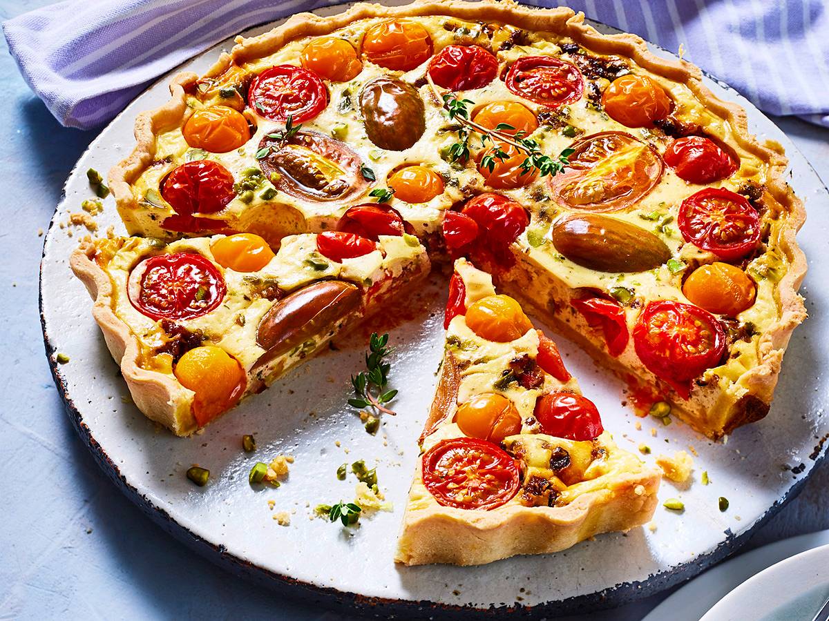 Tomaten-Quiche mit Ziegenkäse und Speck Rezept