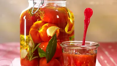 Tomaten-Relish Rezept - Foto: LECKER @ Bauer Media Group