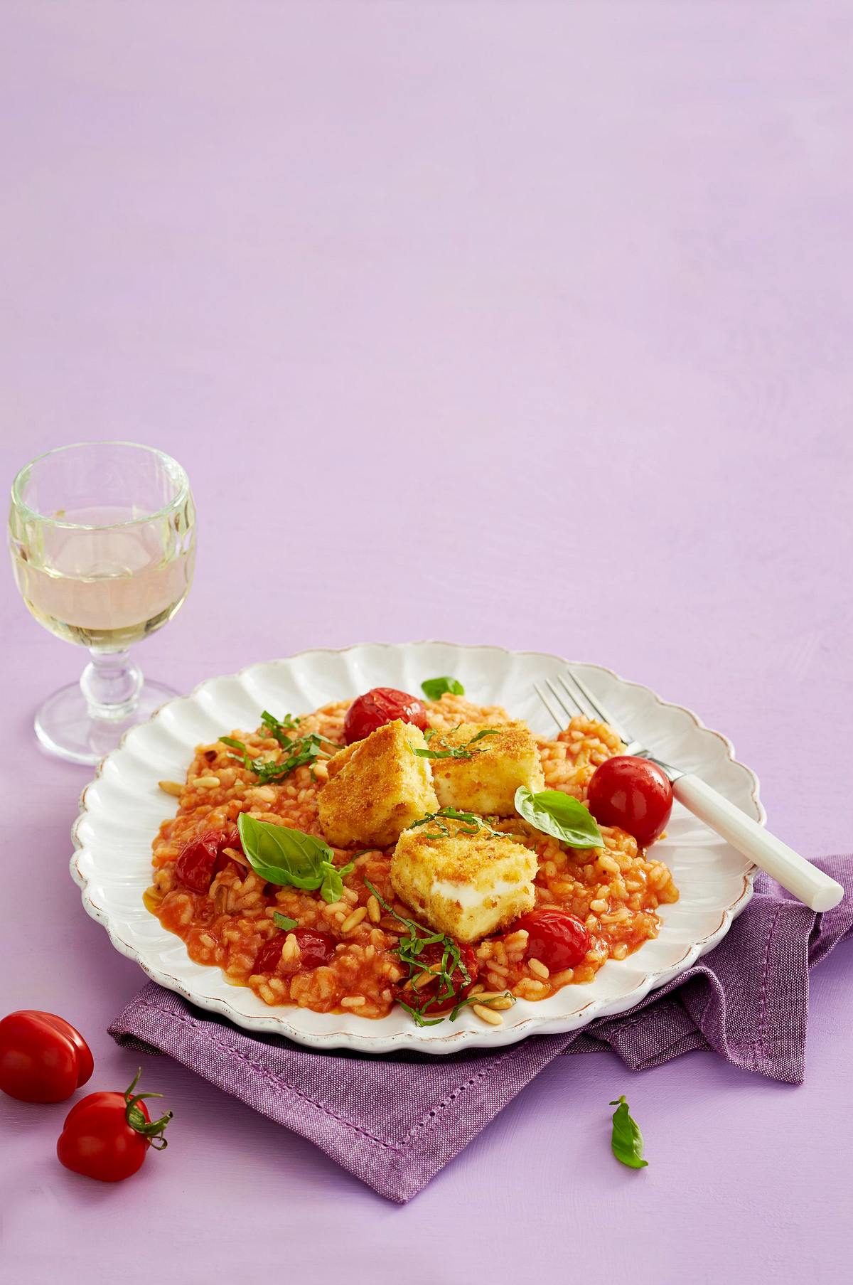 Tomaten-Risotto mit panierten Feta-Schnitzeln Rezept