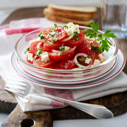 Tomaten-Salat mit Schafskäse Rezept Tomaten-Salat mit Schafskäse Rezept