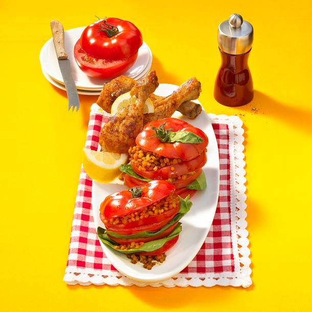 Tomaten-Türmchen zu Hähnchen Drumsticks Rezept