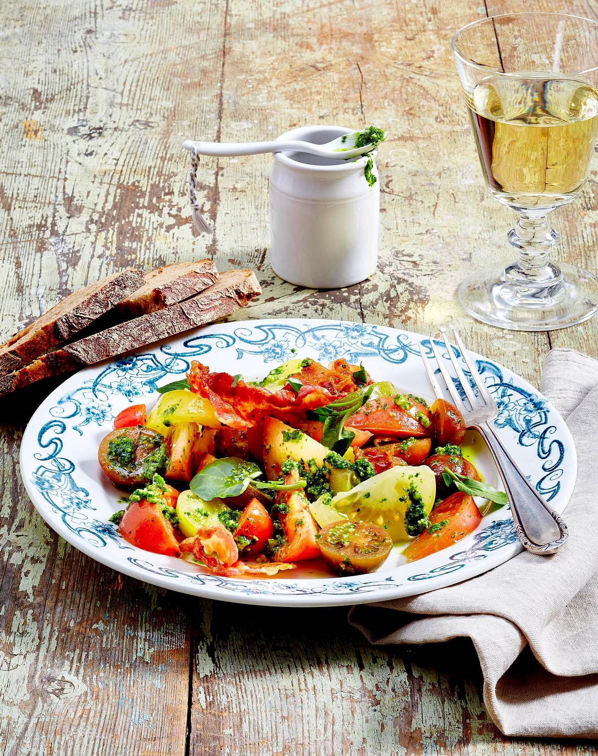 Tomatensalat mit Brunnenkresse und Speck Rezept