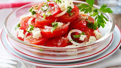 Tomatensalat mit Feta Rezept - Foto: House of Food / Bauer Food Experts KG