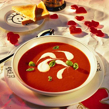 Tomatensuppe mit Sherry-Sahne Rezept