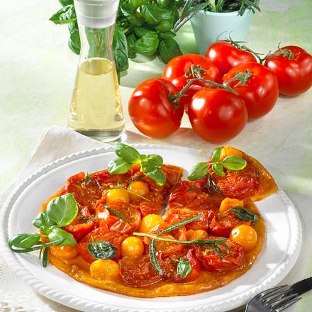 Tomatentarte mit Rosmarin Rezept Tomatentarte mit Rosmarin Rezept