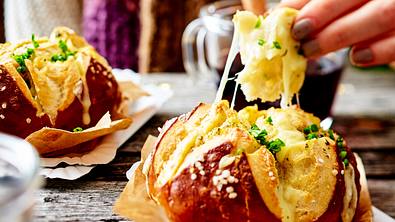 Zupfbrötchen - Foto: LECKER @ Bauer Media Group